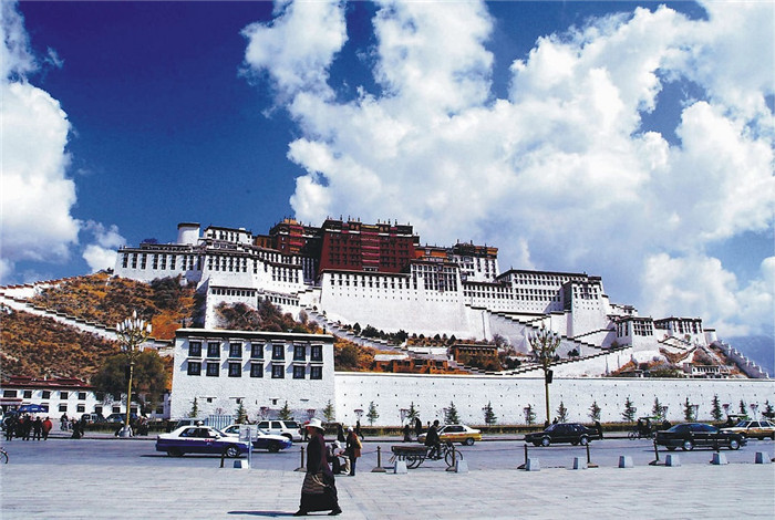 當旅行社遇上小泥人,會擦出怎樣的火花?